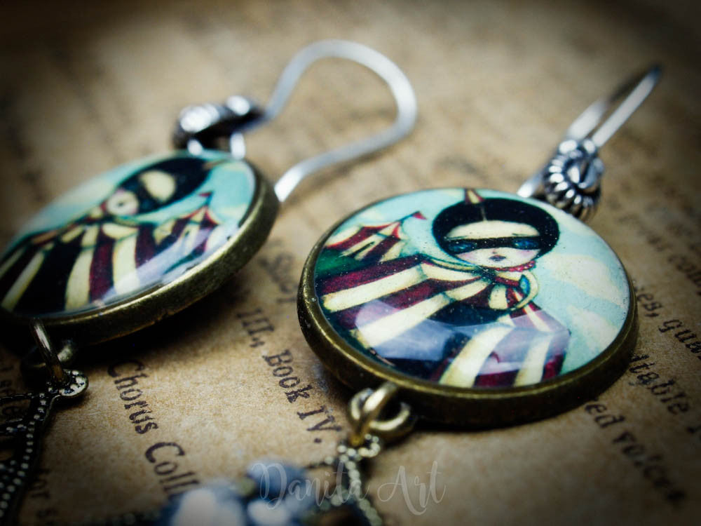 The discovery set, Jewelry by Danita Art