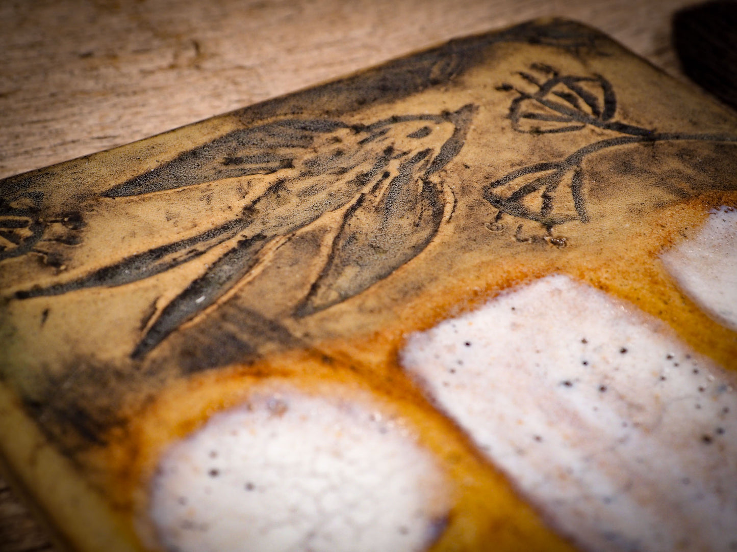 Original handmade ceramic artist paint color palettes by Idania Salcido, Danita Art. A unique work of ceramic art designed and hand built Idania Salcido. A beautiful handmade touch to any artist's studio with handmade glazed ceramic good for watercolors acrylics inks and oil paints. Clean with water or mineral spirits.