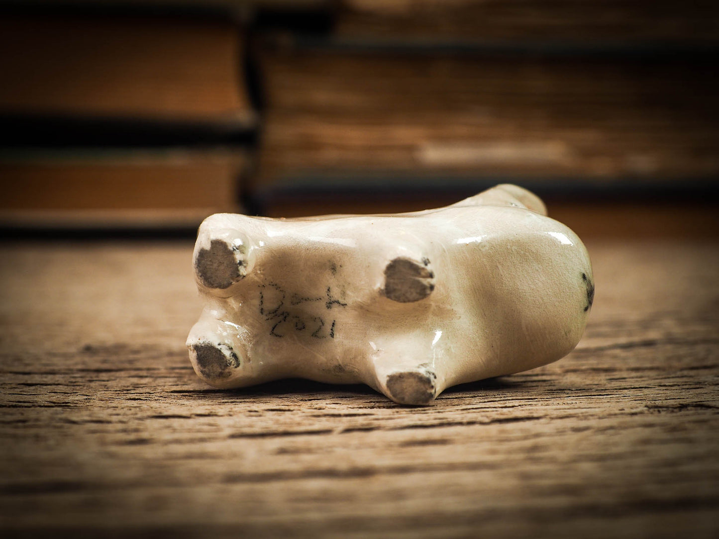 MICRO BUNNY RABBIT #08 - ARTISTS BRUSH AND PENCIL HOLDER