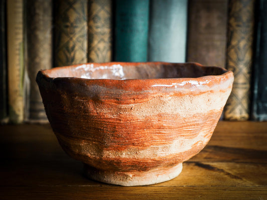 An original Idania Salcido Danita Art pinched ceramic white cat pet food bowl. Handmade from locally foraged clay, this glazed ceramics one of a kind artwork is perfect for any kitchen plate and bowls unique collection. A hand made white cat waits for you at the bottom of this brown pet food bowl.