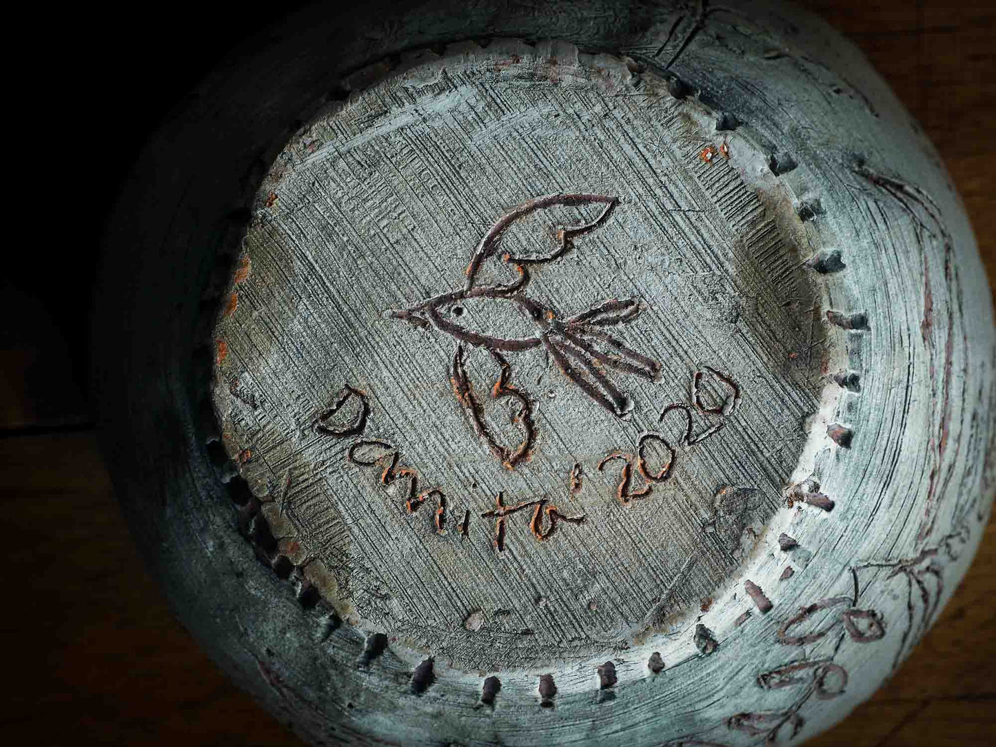 An original Idania Salcido Danita Art pinched ceramic cat pet food bowl. Handmade from locally foraged clay, this glazed ceramics one of a kind artwork is perfect for any kitchen plate and bowls unique collection. Thumbprints and intentionally irregular shape give the bowl a cozy, warmly familiar feel when you pick it