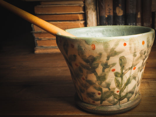 An original Idania Salcido Danita Art ceramic cat pet food plate. Handmade from stoneware, this glazed ceramics one of a kind artwork is perfect for any kitchen plate and bowls unique collection. Thumbprints and intentionally irregular shape give the bowl a cozy, warmly familiar feel when you pick it. This is the painter's cat. Like my black cat Loki, he loves to hang around with me in the studio. He's great at holding your brushes and paint water for you.