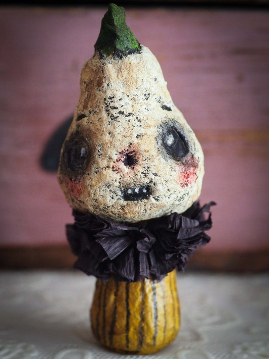 Adorable Kawaii Halloween Kokeshi mini art doll by Danita. Perfect decoration in organic spun cotton can be used as Halloween decoration for you perfect home decor.