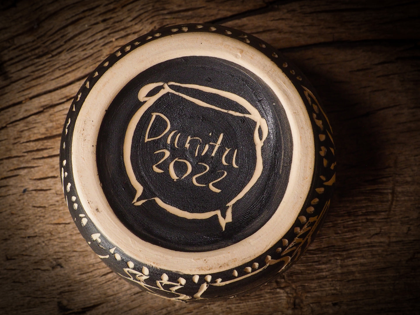 THE WITCH'S CAULDRON