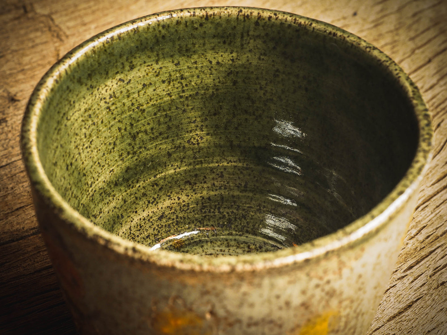 An original handmade fired stoneware ceramic art piece by Idania Salcido, the artist behind Danita Art. This green and turquoise coffee, tea or chocolate mug is perfect of the cool autumn nights. Danita's exclusive line of collectible housewares and hand made home decor will create beautiful memories when you start your collection of Original Idania Salcido Ceramic Art.