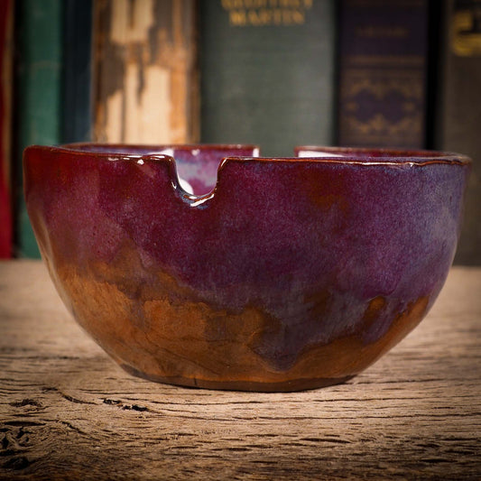 An original glazed ceramic food bowl by Idania Salcido, the artist behind Danita Art. Totally handmade in my studio, this is a unique piece that cannot be repeated. Beautiful sunset themed glazes adorn this bowl, along with a subtly carved bird on the side.