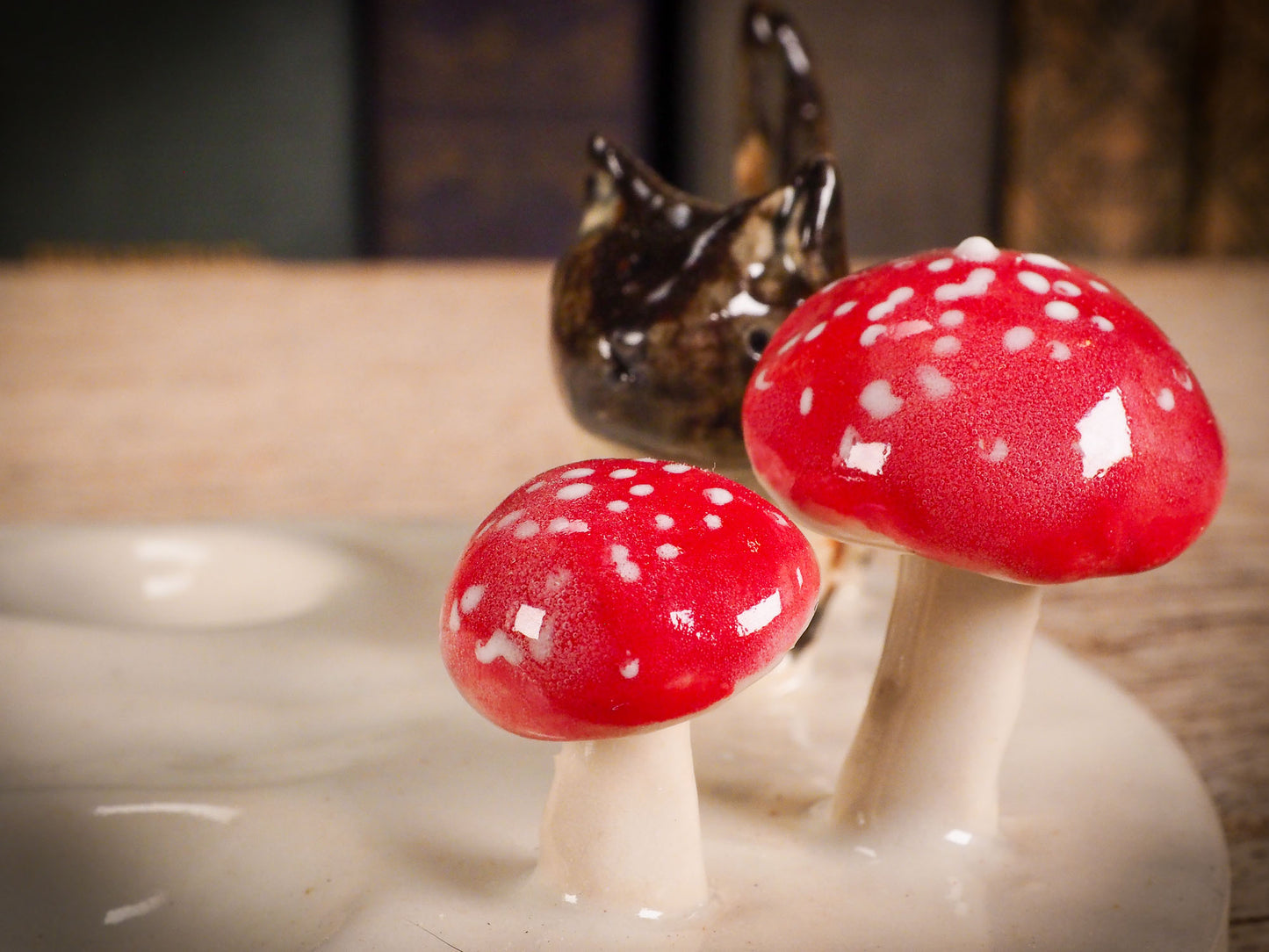 Original handmade ceramic artist paint color palettes by Idania Salcido, Danita Art. A unique work of ceramic art designed and hand built Idania Salcido. A beautiful handmade touch to any artist's studio with handmade glazed ceramic good for watercolors acrylics inks and oil paints. Clean with water or mineral spirits.