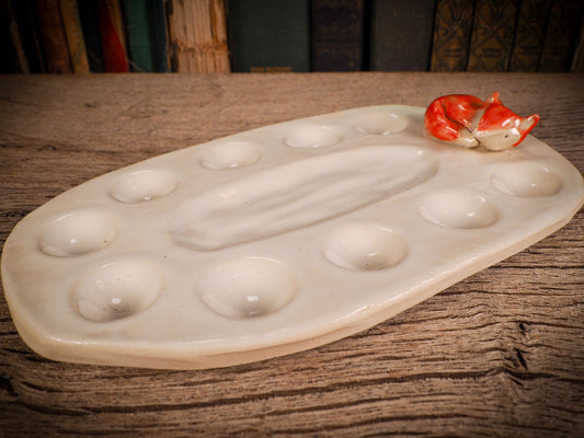 Original handmade ceramic artist paint color palettes by Idania Salcido, Danita Art. A unique work of ceramic art designed and hand built Idania Salcido. A beautiful handmade touch to any artist's studio with handmade glazed ceramic good for watercolors acrylics inks and oil paints. Clean with water or mineral spirits.