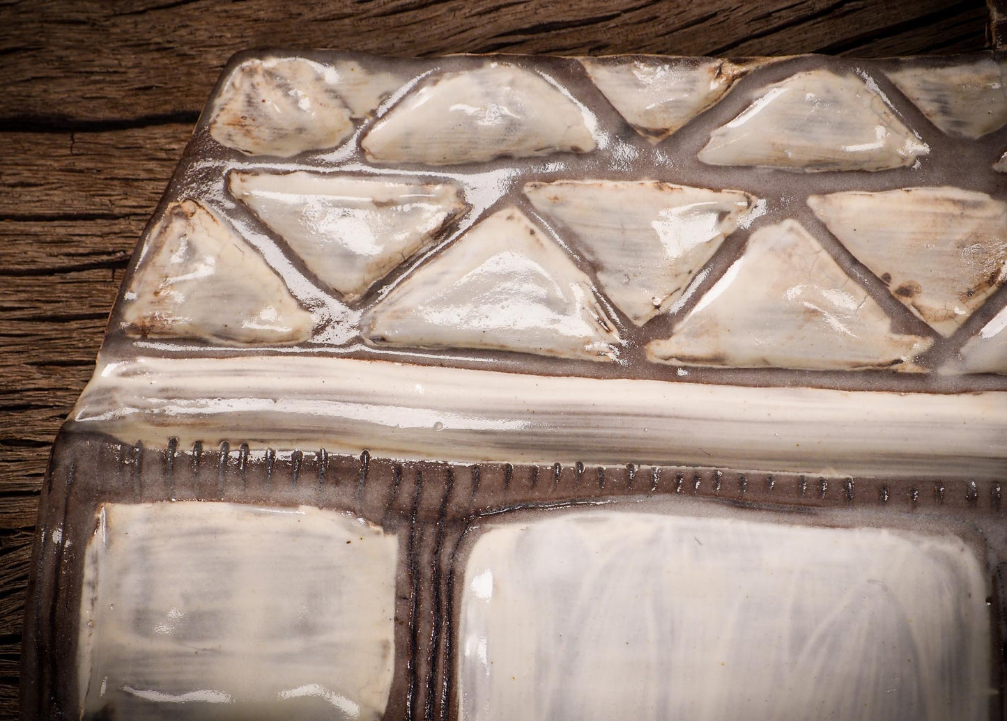 Original handmade ceramic artist paint color palettes by Idania Salcido, Danita Art. A unique work of ceramic art designed and hand built Idania Salcido. A beautiful handmade touch to any artist's studio with handmade glazed ceramic good for watercolors acrylics inks and oil paints. Clean with water or mineral spirits.