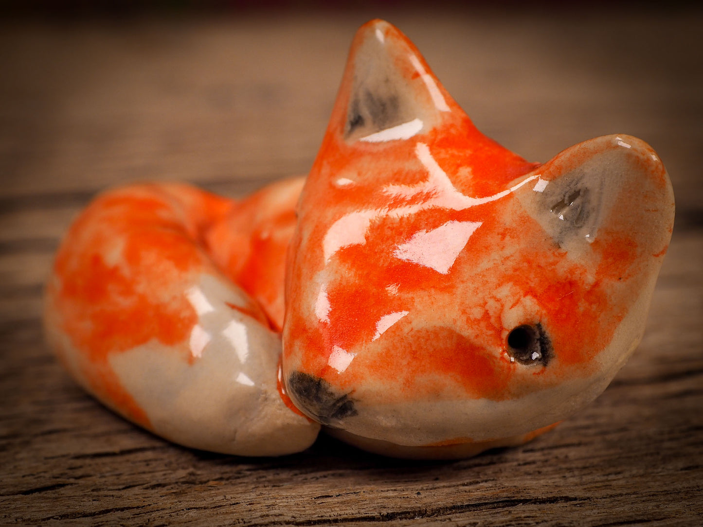 Original handmade ceramic artist color pencil brush holder by Idania Salcido, Danita Art. Unique ceramic art designed and hand built Idania Salcido. A beautiful handmade touch to any artist's studio with handmade glazed ceramic good for watercolors acrylics inks and oil paints. Clean with water or mineral spirits.