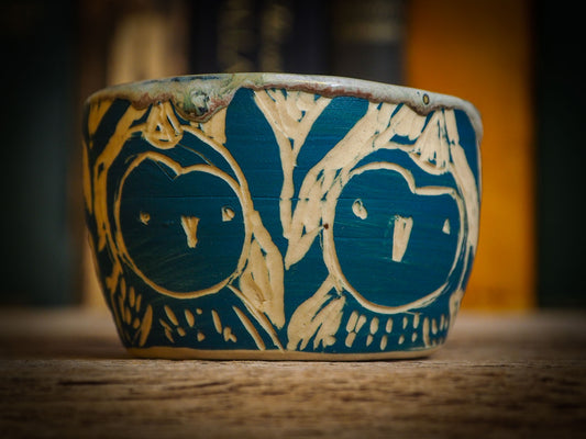 An original Christmas fire glazed ceramic handmade piece by Idania Salcido, the artist behind Danita Art. Glazed, carved sgraffito stoneware, hand painted and decorated, it is illustrated by hand with snowmen, Christmas trees, Santa Claus, angels and snow balls and winter themes.