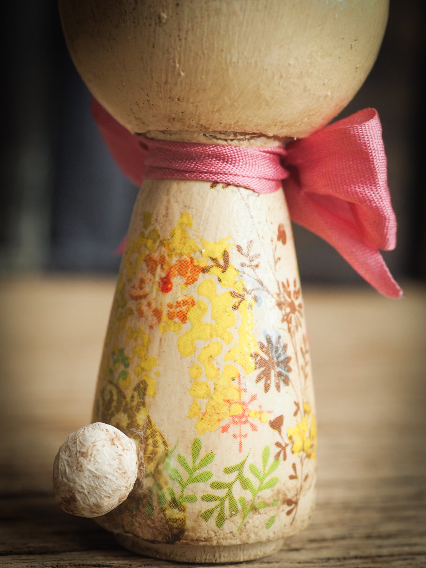 EASTER BUNNY KOKESHI DOLL: PINKAMENA