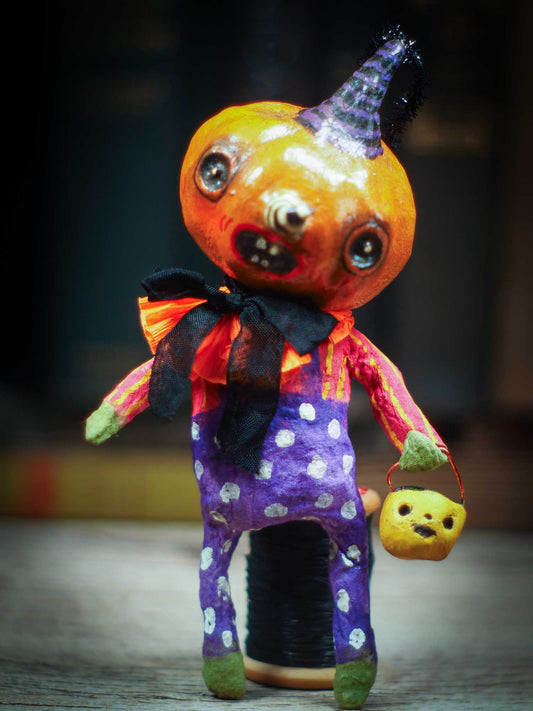 Adorable handmade spun cotton art doll figurines by Idania Salcido (Danita Art) are perfect as Halloween Home Decor. Ghosts, Pumpkins, Witches, Devils and more!