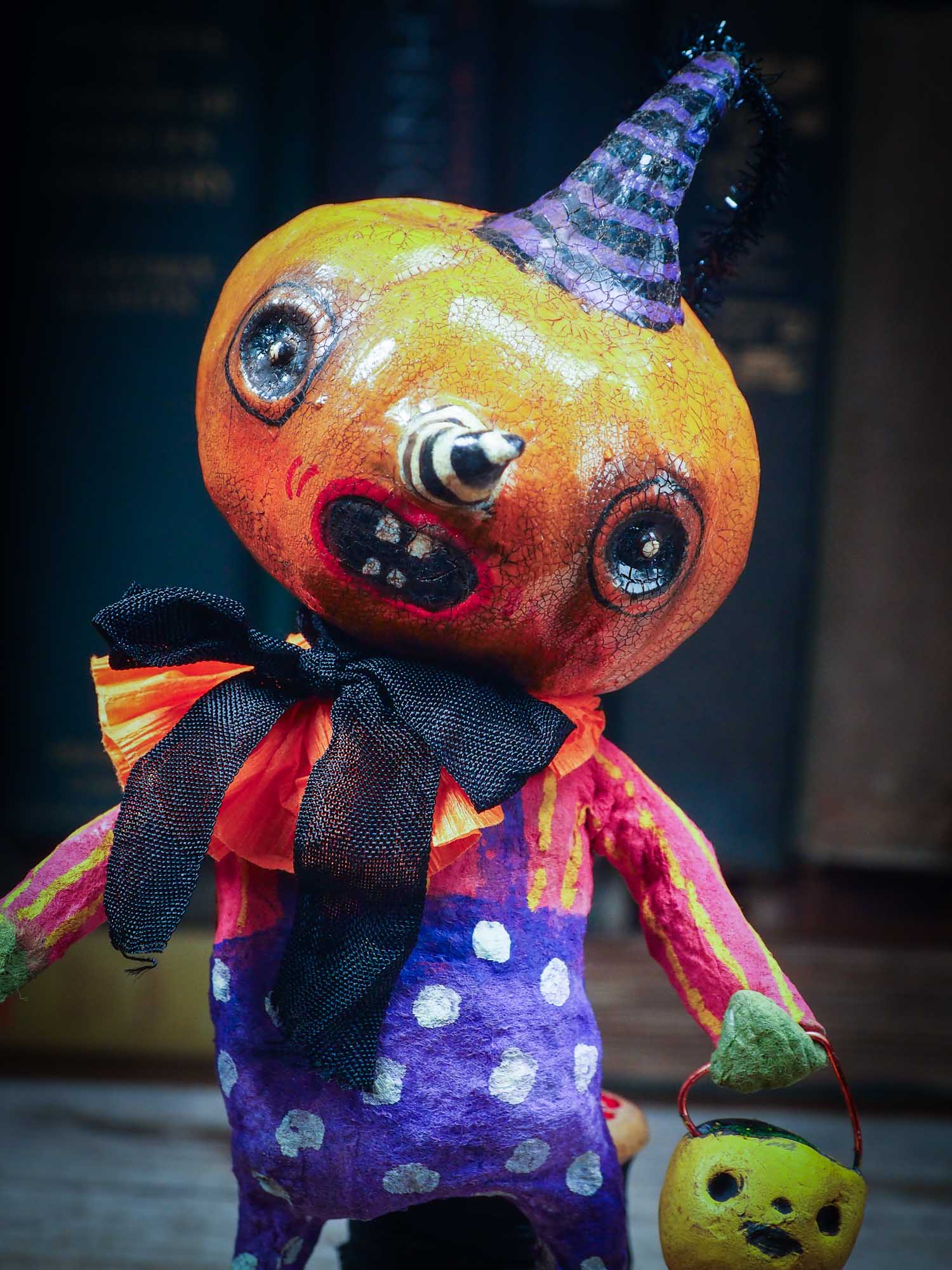 Adorable handmade spun cotton art doll figurines by Idania Salcido (Danita Art) are perfect as Halloween Home Decor. Ghosts, Pumpkins, Witches, Devils and more!