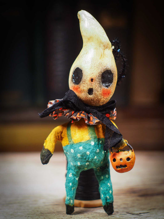 Adorable handmade spun cotton art doll figurines by Idania Salcido (Danita Art) are perfect as Halloween Home Decor. Ghosts, Pumpkins, Witches, Devils and more!