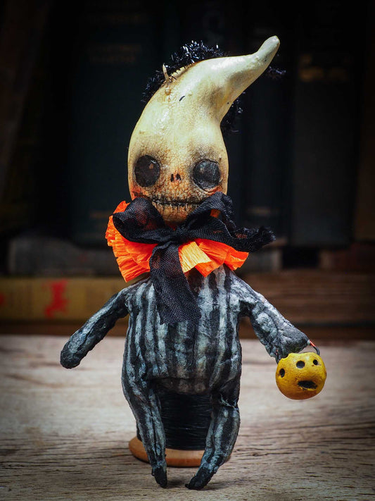 Adorable handmade spun cotton art doll figurines by Idania Salcido (Danita Art) are perfect as Halloween Home Decor. Ghosts, Pumpkins, Witches, Devils and more!