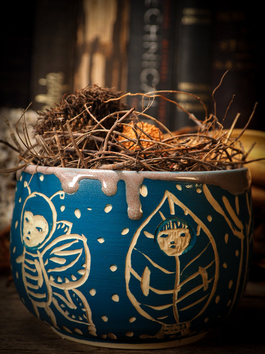 You are looking at original handmade fire glazed stoneware ceramic piece with sgraffito bird and peasant girl motifs in a deep aquamarine color by Idania Salcido, the artist behind Danita Art.  Each original Danita Art ceramics piece is unique and special and cannot be repeated. You are getting a one of a kind work of art to display, or use it as one of your favorite home decorations.